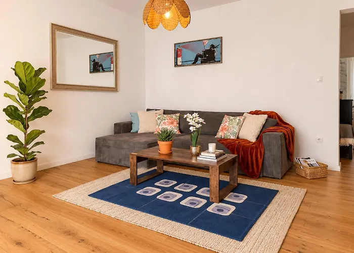 Modern 3br Belvedere With Balconies Daire *